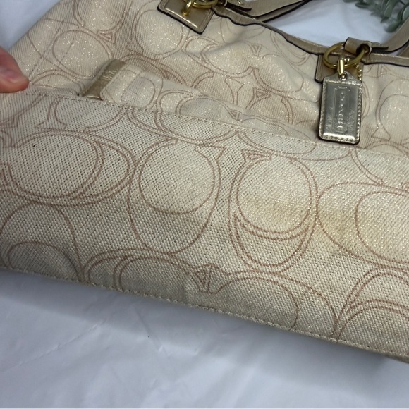 COACH PENELOPE LINEN SIGNATURE TOTE - Picture 14 of 14